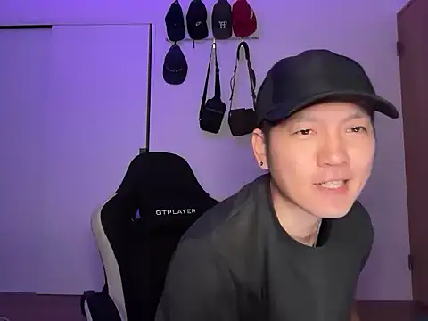 Snapshot of kensnb chatting on November 2025 08:08:01 PM kensnb online show from November 2025 08:08:01 PM