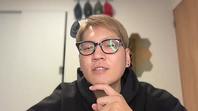 Snapshot of kensnb chatting on January 2026 07:49:02 PM kensnb online show from January 2026 07:49:02 PM