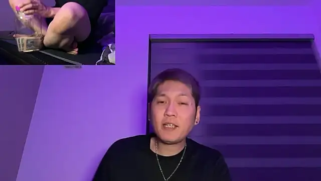 Snapshot of kensnb chatting on March 2026 12:11:01 PM kensnb online show from March 2026 12:11:01 PM