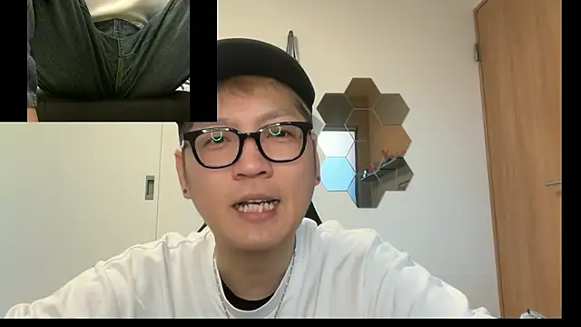 Snapshot of kensnb chatting on March 2026 09:08:01 PM kensnb online show from March 2026 09:08:01 PM