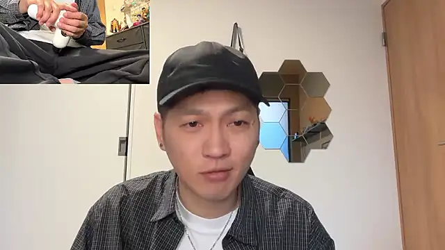 Snapshot of kensnb chatting on April 2026 09:12:01 PM kensnb online show from April 2026 09:12:01 PM