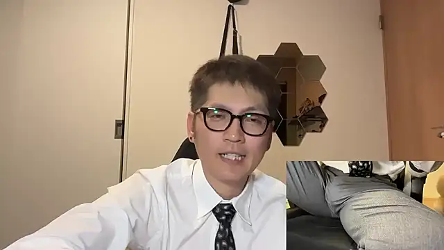 Snapshot of kensnb chatting on May 2026 11:49:01 AM kensnb online show from May 2026 11:49:01 AM