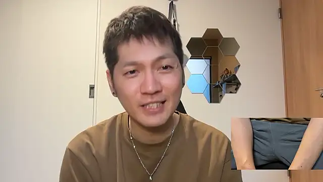 Snapshot of kensnb chatting on May 2026 08:25:02 PM kensnb online show from May 2026 08:25:02 PM