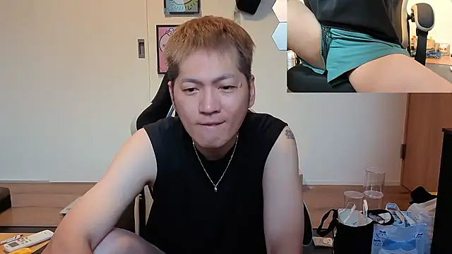 Snapshot of kensnb chatting on July 2026 08:33:02 PM kensnb online show from July 2026 08:33:02 PM
