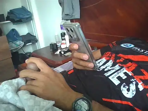 Snapshot of exmilitary chatting on February 2026 03:40:01 PM exmilitary online show from February 2026 03:40:01 PM