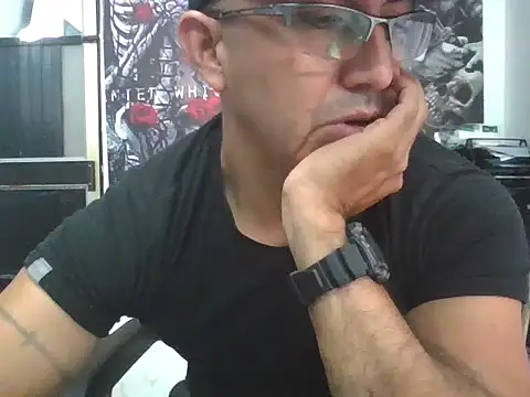 Snapshot of exmilitary chatting on February 2026 04:38:01 PM exmilitary online show from February 2026 04:38:01 PM