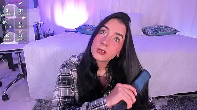 Snapshot of Alice_woodville chatting on February 2026 02:22:01 AM Alice woodville online show from February 2026 02:22:01 AM