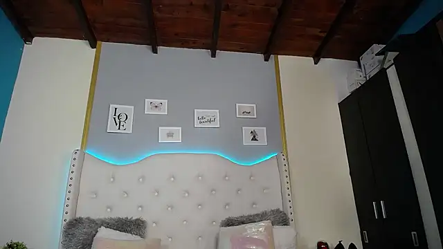 dante ferraraa online show from September 2025 09:04:02 PM