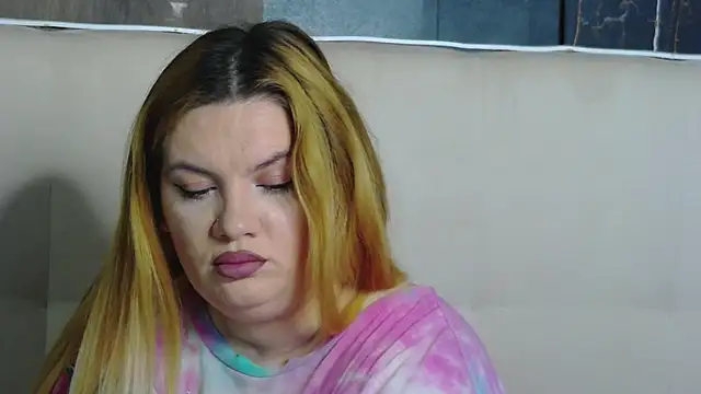 MelanieBrownn online show from November 2025 09:23:01 AM