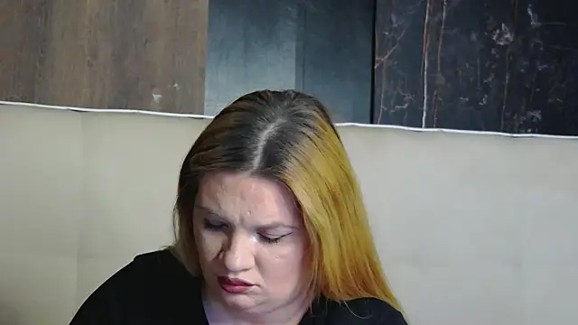 MelanieBrownn online show from December 2025 06:19:01 AM