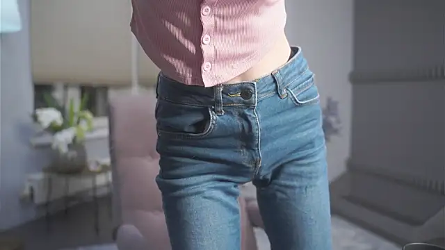 KimWilli online show from April 2026 07:37:01 PM