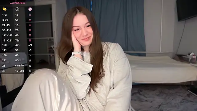 Snapshot of Emy_jonesss chatting on November 2025 10:15:02 AM Emy jonesss online show from November 2025 10:15:02 AM