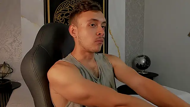 Desmon Clark online show from February 2025 04:47:01 AM