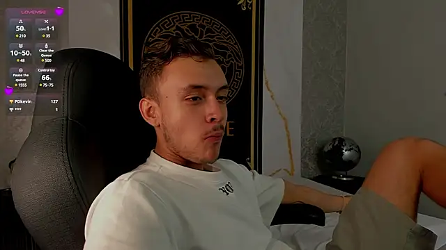 Desmon Clark online show from March 2025 04:19:01 AM