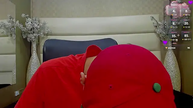 Desmon Clark online show from March 2025 11:28:02 PM