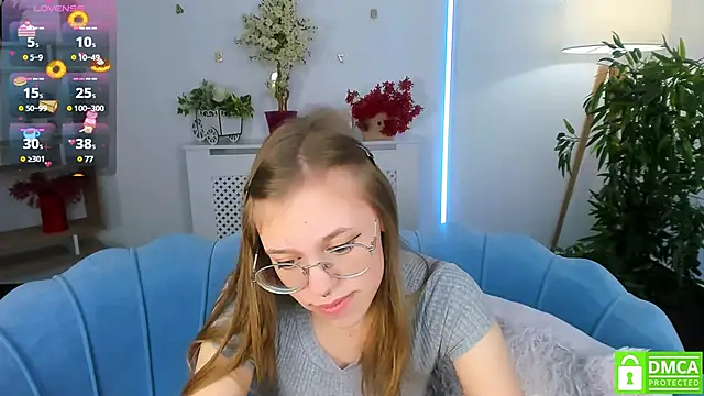 LayriantaVee online show from February 2025 01:28:02 PM