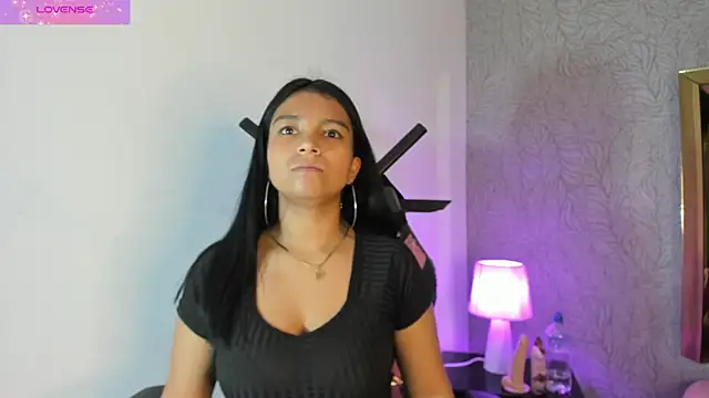 Snapshot of Candys_victoria chatting on September 2025 04:02:02 AM Candys victoria online show from September 2025 04:02:02 AM