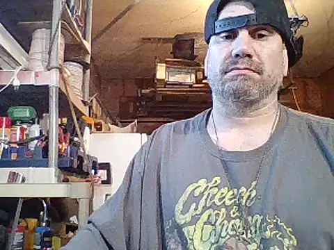 Snapshot of clitstitsandbongrips chatting on January 2025 04:08:01 AM clitstitsandbongrips online show from January 2025 04:08:01 AM