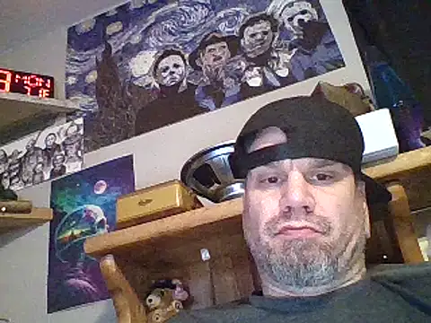 Snapshot of clitstitsandbongrips chatting on February 2025 12:59:01 PM clitstitsandbongrips online show from February 2025 12:59:01 PM