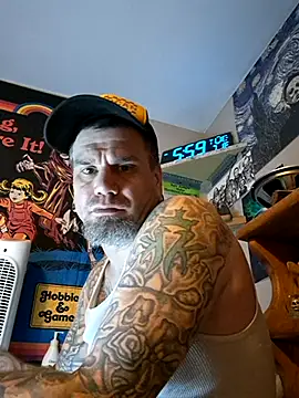 Snapshot of clitstitsandbongrips chatting on March 2025 12:01:02 PM clitstitsandbongrips online show from March 2025 12:01:02 PM