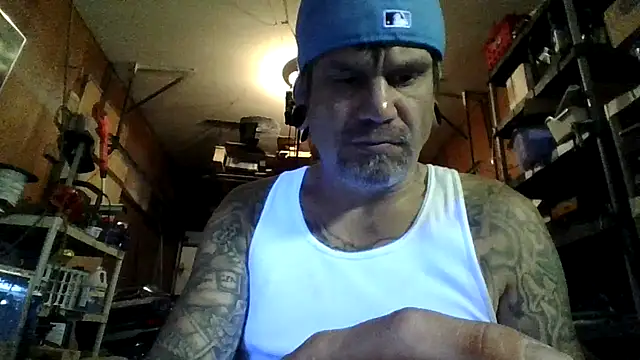 Snapshot of clitstitsandbongrips chatting on September 2025 10:04:02 AM clitstitsandbongrips online show from September 2025 10:04:02 AM