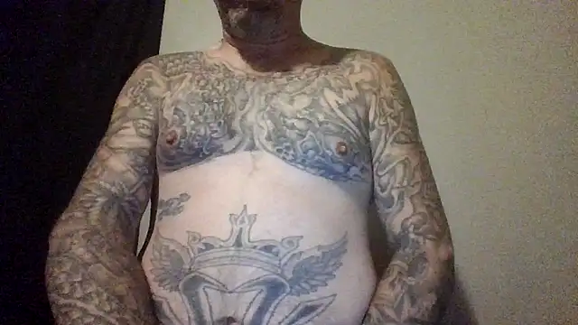 Snapshot of clitstitsandbongrips chatting on September 2025 12:37:02 PM clitstitsandbongrips online show from September 2025 12:37:02 PM