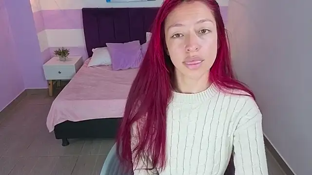 Snapshot of Scarlett__bell chatting on April 2026 01:12:01 PM Scarlett bell online show from April 2026 01:12:01 PM