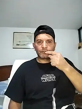 RogueTraveler online show from November 2025 03:27:01 AM