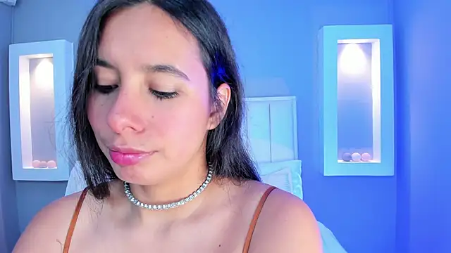 HannaPaola online show from September 2025 10:35:01 PM