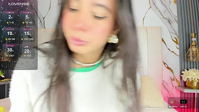 HannaPaola online show from December 2025 10:48:01 PM