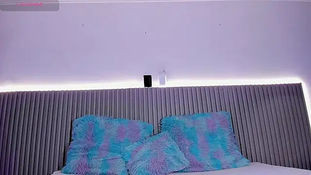 Snapshot of valentina_lux chatting on January 2026 07:16:02 PM valentina lux online show from January 2026 07:16:02 PM