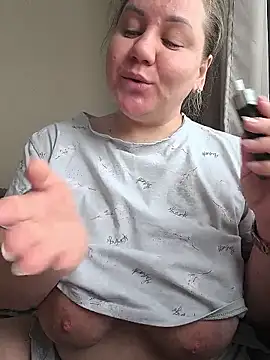 Snapshot of Anna_Curvy chatting on February 2026 04:41:01 AM Anna Curvy online show from February 2026 04:41:01 AM