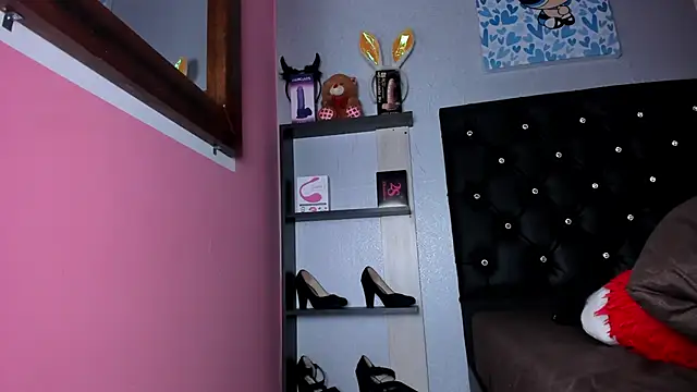 Snapshot of skinnycollins1 chatting on February 2025 05:38:01 AM skinnycollins1 online show from February 2025 05:38:01 AM