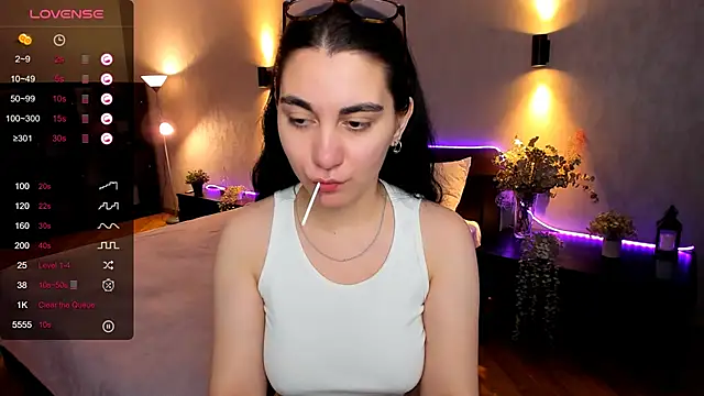 hannacheekss  online show from December 2024 07:10:01 AM