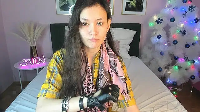 Emily Strikeee online show from December 2024 10:39:02 AM