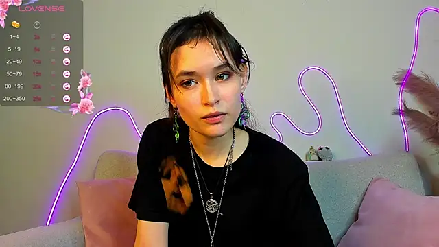 Emily Strikeee online show from February 2025 01:20:01 PM