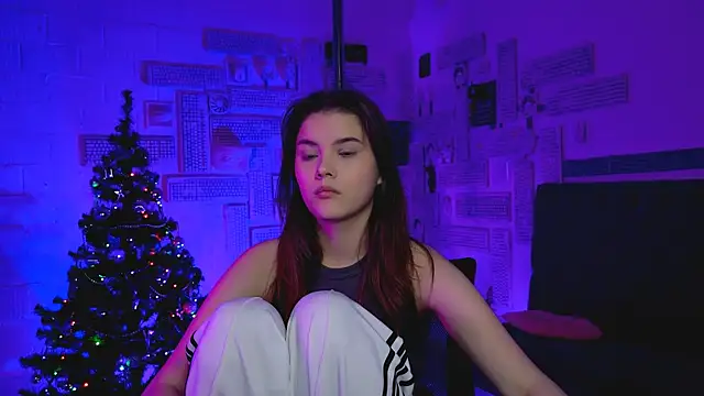 EvaThopson online show from January 2025 03:38:01 PM