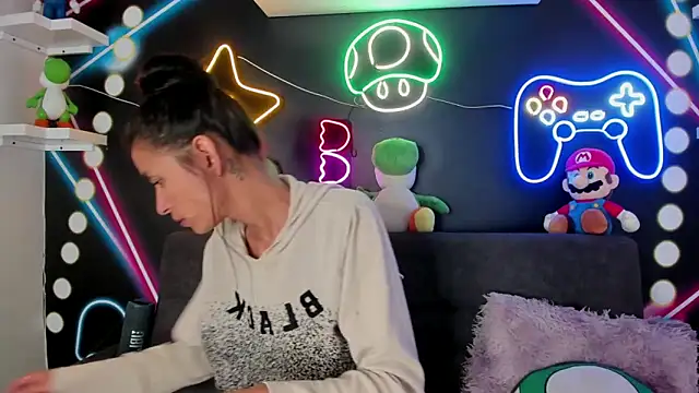 Snapshot of ChanelAdamss_ chatting on March 2025 07:54:01 PM ChanelAdamss online show from March 2025 07:54:01 PM