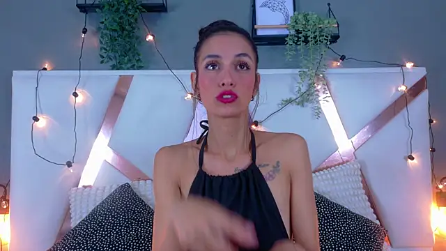 Snapshot of ChanelAdamss_ chatting on November 2025 03:27:02 AM ChanelAdamss online show from November 2025 03:27:02 AM