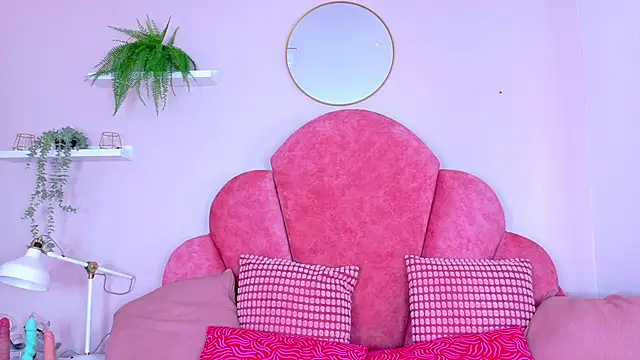 Snapshot of ChanelAdamss_ chatting on December 2025 07:53:01 PM ChanelAdamss online show from December 2025 07:53:01 PM