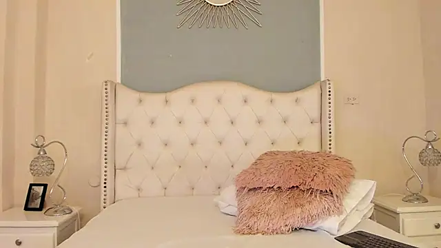 Snapshot of Ambar_Collingg chatting on February 2025 04:04:01 PM Ambar Collingg online show from February 2025 04:04:01 PM