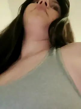 Snapshot of leeya_lee chatting on February 2025 12:48:02 AM leeya lee online show from February 2025 12:48:02 AM