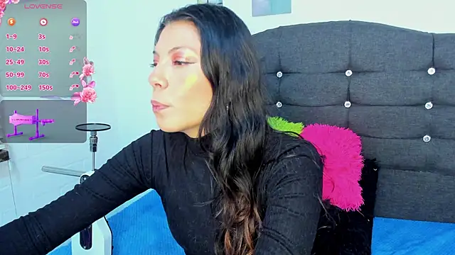 Selenakyle92  online show from June 2026 08:22:02 PM