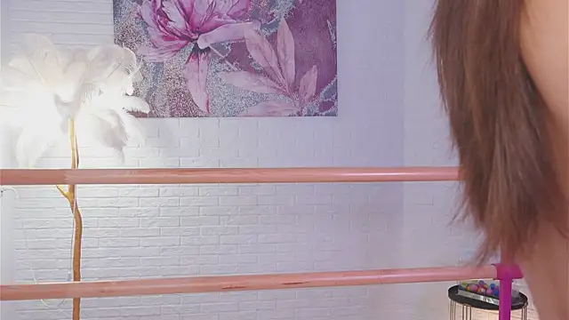 lylylovesyou online show from March 2025 10:14:01 AM