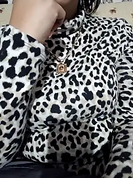 Snapshot of Barby8787 chatting on January 2025 02:44:01 PM Barby8787 online show from January 2025 02:44:01 PM