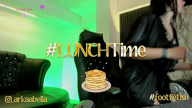 Snapshot of ArkaBella chatting on March 2025 08:46:02 PM ArkaBella online show from March 2025 08:46:02 PM