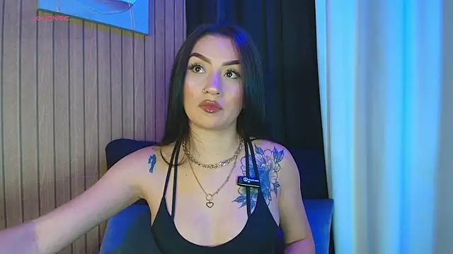 Snapshot of ArkaBella chatting on November 2025 07:26:01 PM ArkaBella online show from November 2025 07:26:01 PM