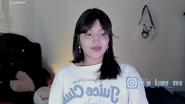 Snapshot of Ju_Kyung chatting on February 2025 10:03:02 AM Ju Kyung online show from February 2025 10:03:02 AM