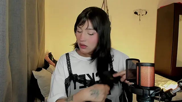 Snapshot of Ju_Kyung chatting on September 2025 12:32:02 AM Ju Kyung online show from September 2025 12:32:02 AM