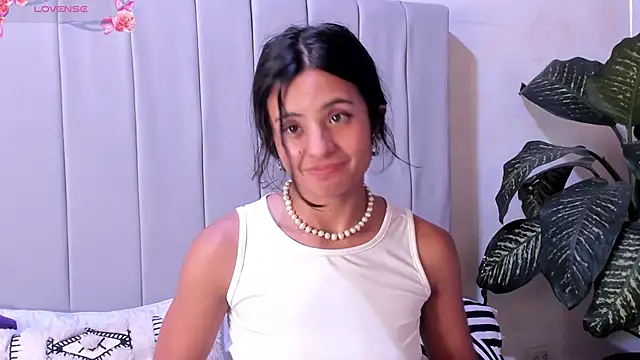 Snapshot of Mindy_sweety chatting on February 2025 07:56:02 PM Mindy sweety online show from February 2025 07:56:02 PM